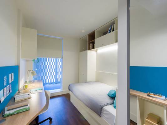 Bronze En Suite room type